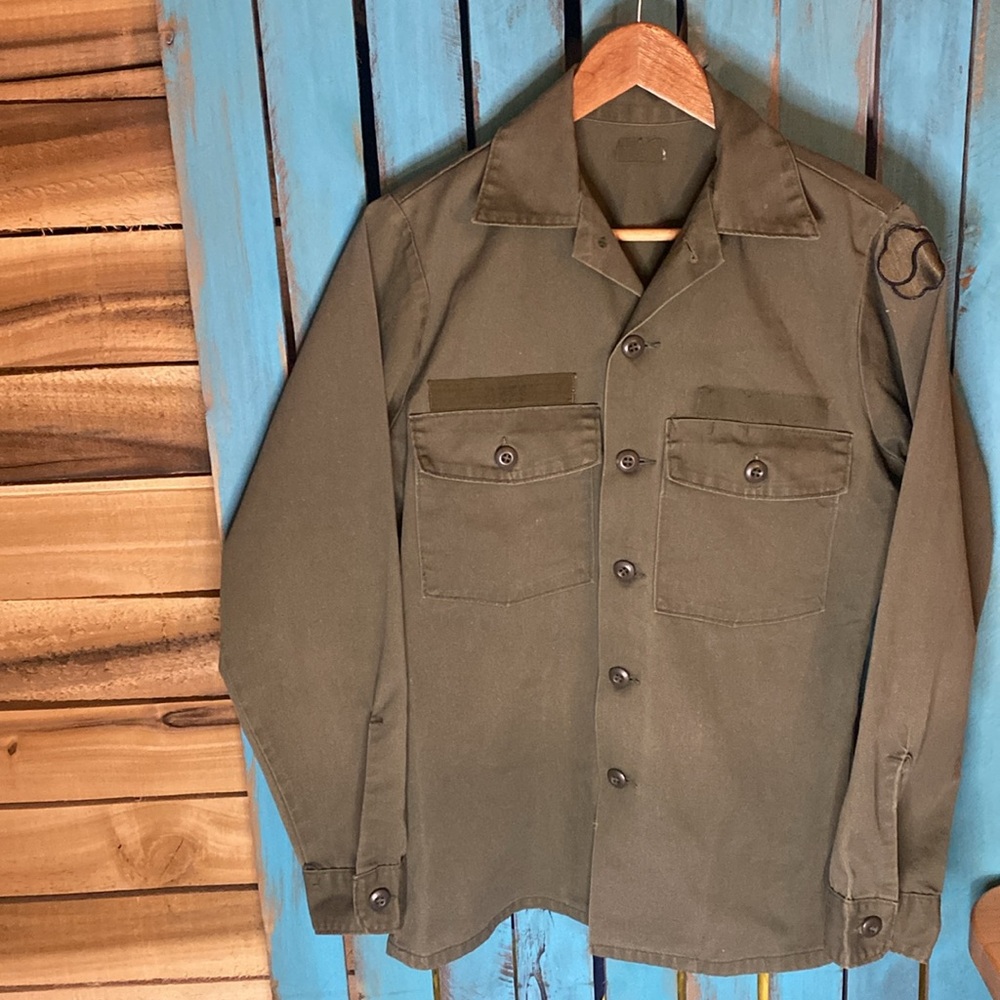 Vintage Olive Green Casual Button Down Shirt